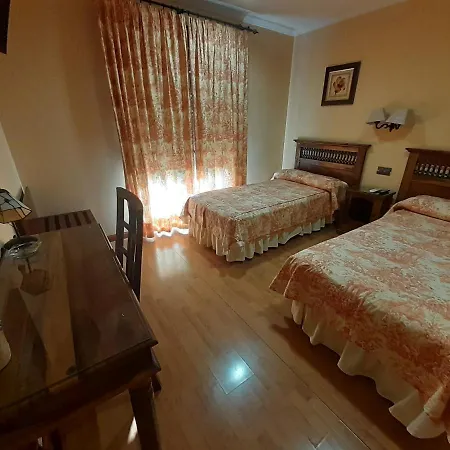 Hotel El Pentagono